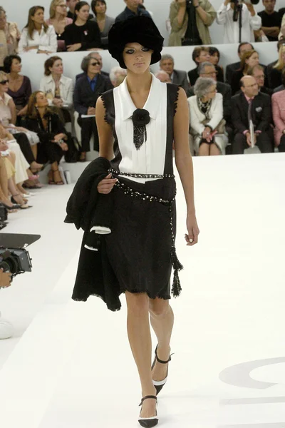 Look 27